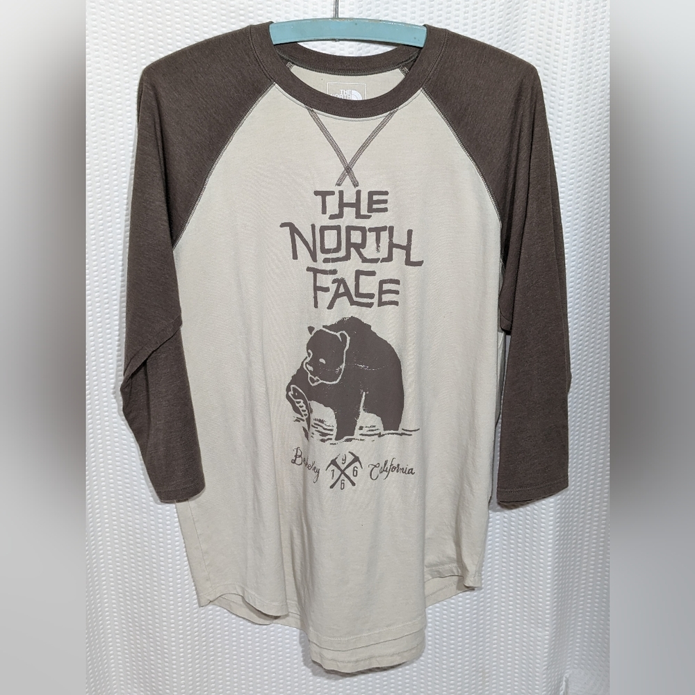 The North Face Men's Classic Fit Berkeley CA Bear Shirt, Size Medium
